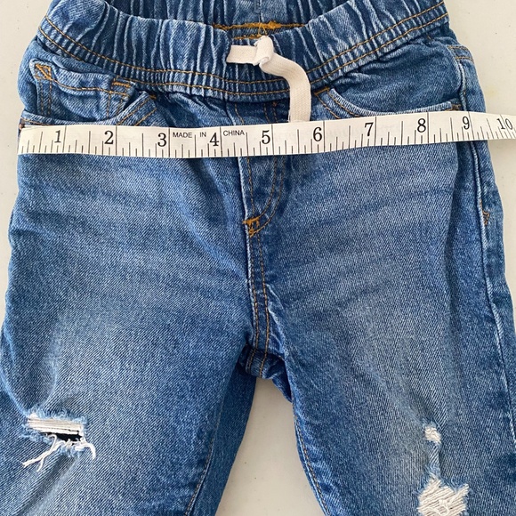 Baby Gap ripped jeans - Picture 5 of 5